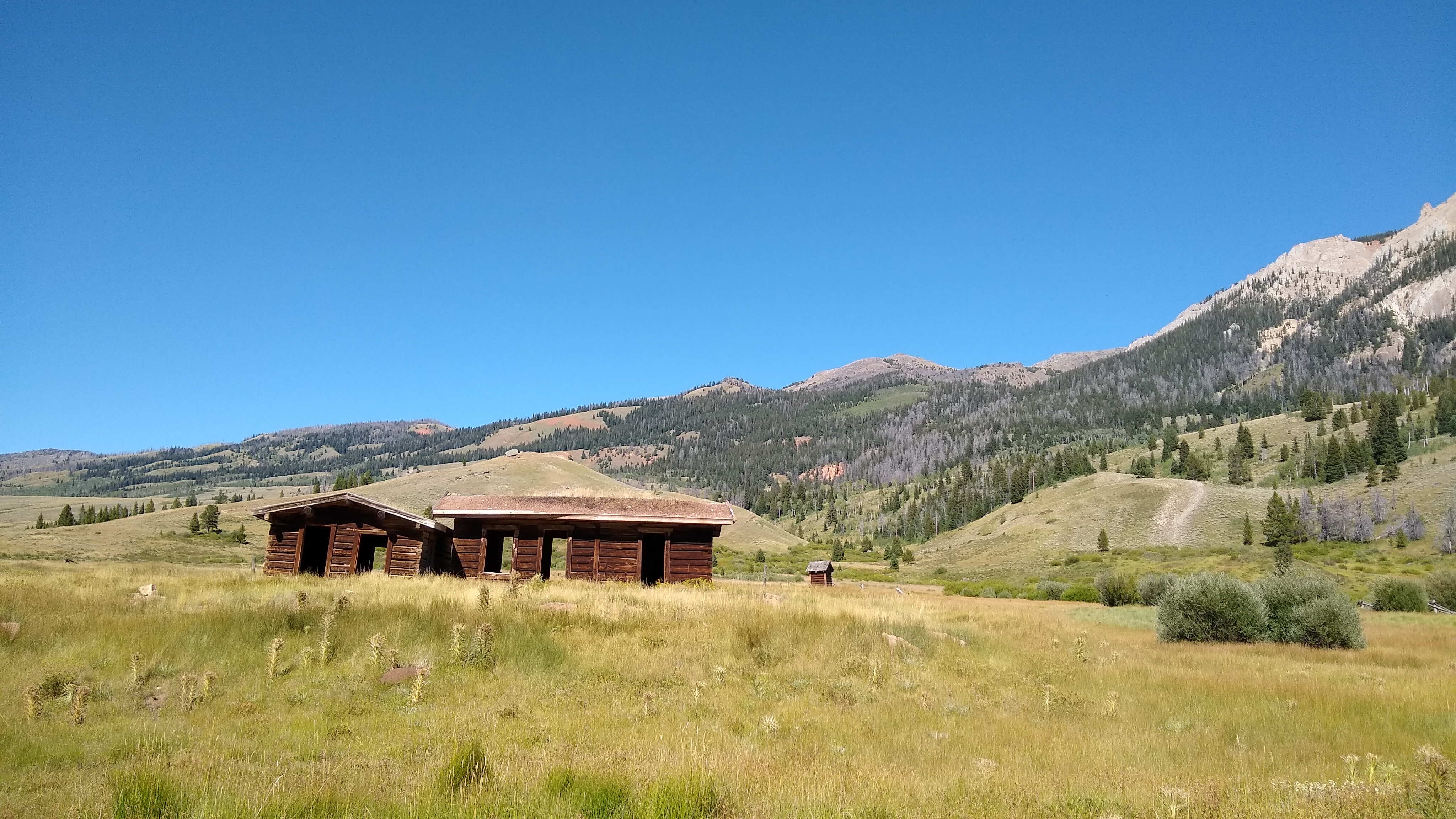 An abandoned Green River Lakes homestead
